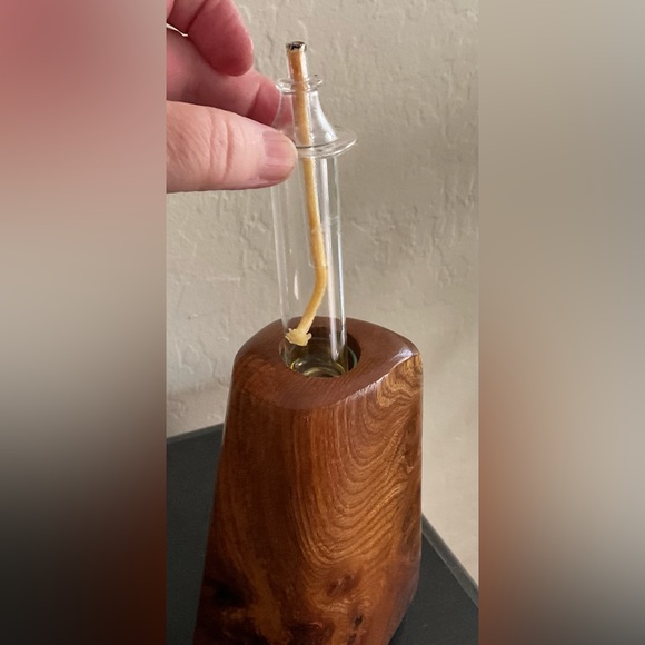 Beautiful Handmade Solid Burl Wood Oil Lamp - Picture 4 of 5